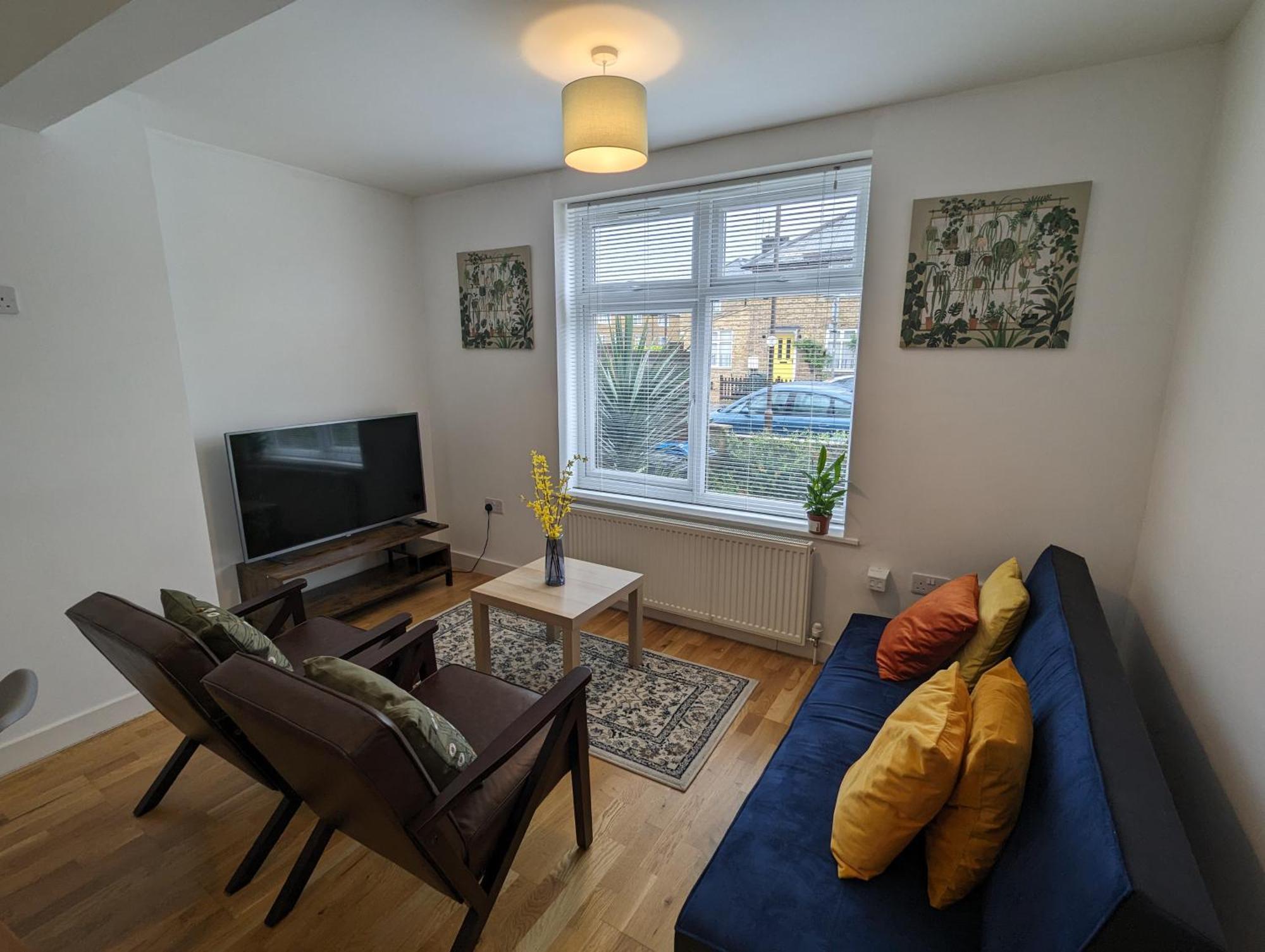 Fantastic 3-Bedroom House In London Morden  Eksteriør bilde